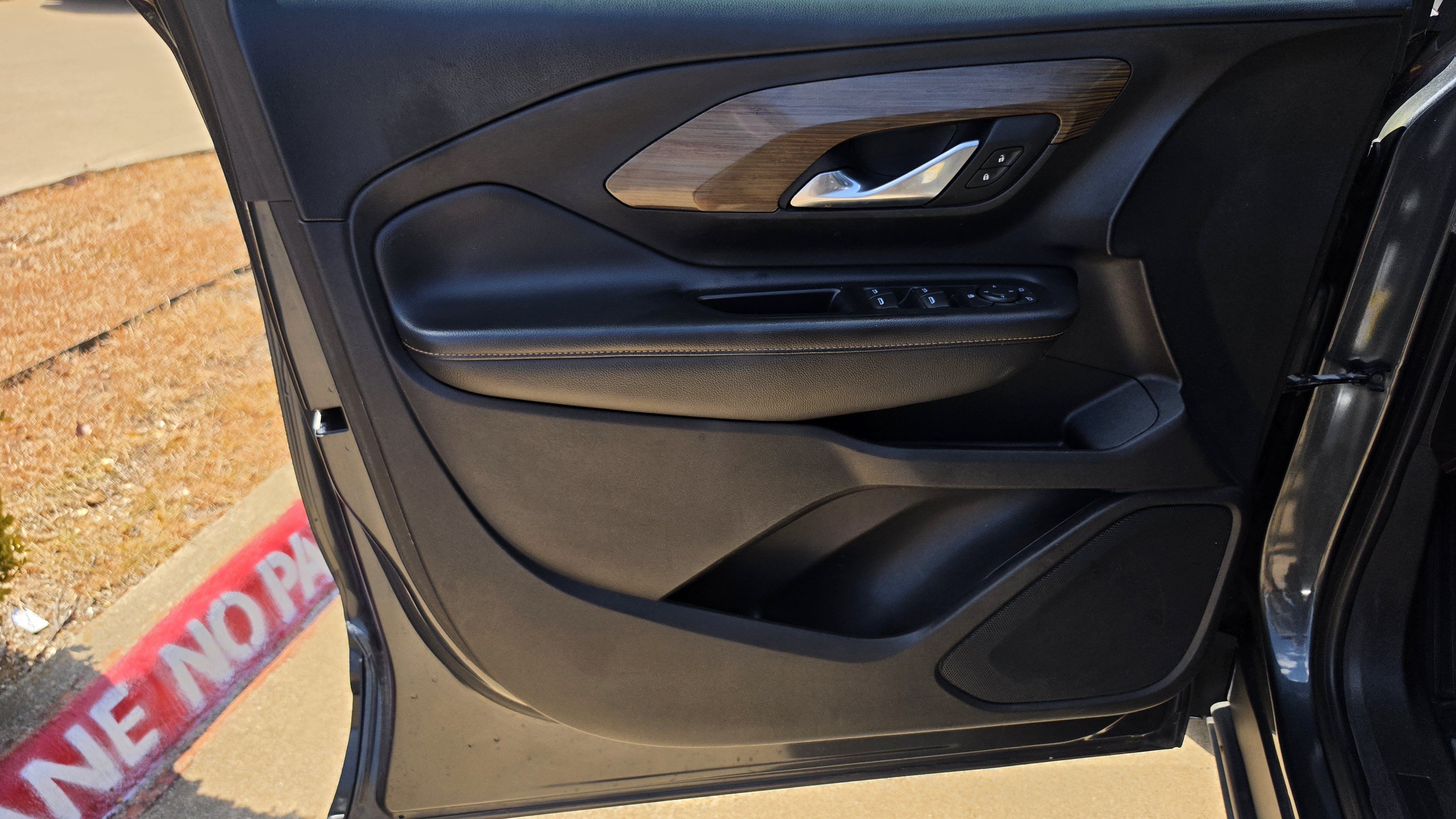 Used 2018 GMC Terrain SLE FWD image 26