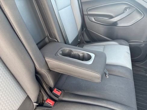Used 2019 Ford Escape SE FWD image 24