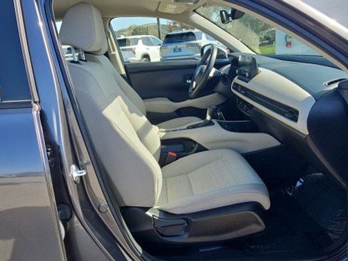 Used 2023 Honda HR-V LX image 27
