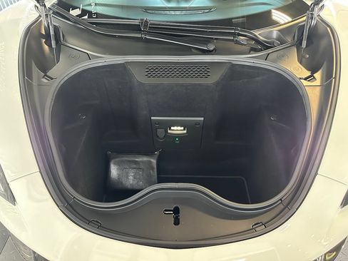 Used 2016 McLaren 570S Coupe RWD image 48
