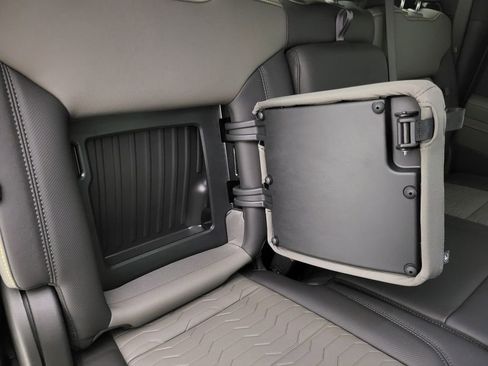 New 2026 Chevrolet Silverado 1500 ZR2 image 47