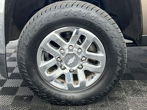 Used 2015 Chevrolet Silverado 2500 LTZ AWD/4WD image 10
