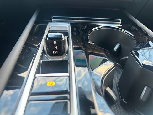 New 2026 Volkswagen Atlas Cross Sport SEL image 12