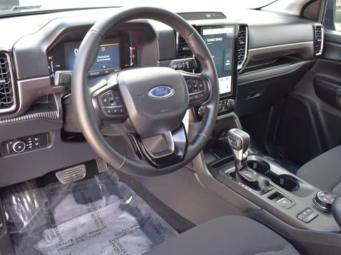 Used 2025 Ford Ranger XLT w/ FX4 Off-Road Package AWD/4WD image 41