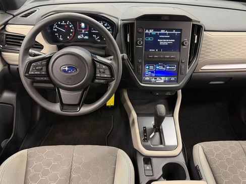 Used 2025 Subaru Forester AWD image 18