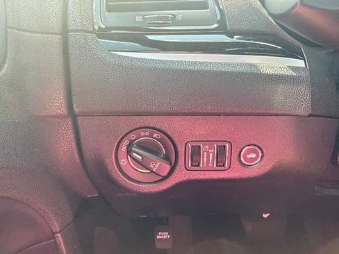 Used 2023 Chrysler 300 S RWD image 13