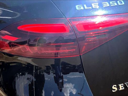 Used 2024 Mercedes-Benz GLE 350 4MATIC image 29
