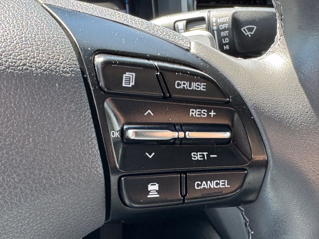 Used 2018 Hyundai Ioniq Limited w/ Ultimate Package 02 FWD image 30