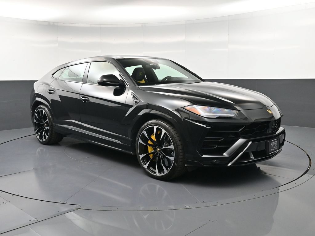 Used 2022 Lamborghini Urus AWD/4WD image 10