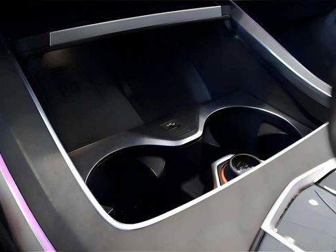 Used 2021 BMW X7 xDrive40i image 25