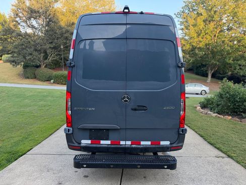 Used 2019 Mercedes-Benz Sprinter 170 image 7