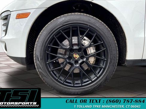 Used 2017 Porsche Macan S AWD/4WD image 9