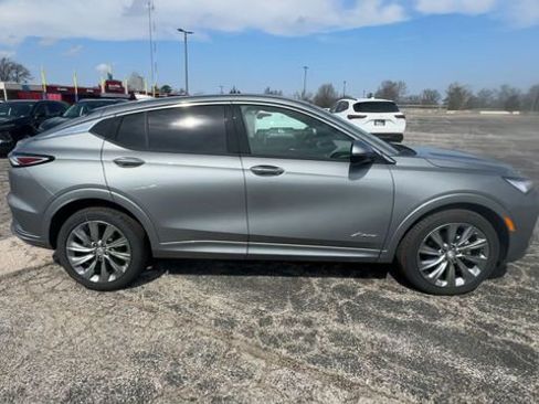 New 2026 Buick Envista Avenir image 9
