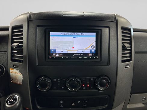 Used 2016 Mercedes-Benz Sprinter 2500 image 23