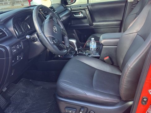 Used 2024 Toyota 4Runner TRD Off-Road Premium image 6