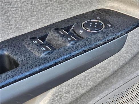 Used 2018 Ford EcoSport Titanium image 8