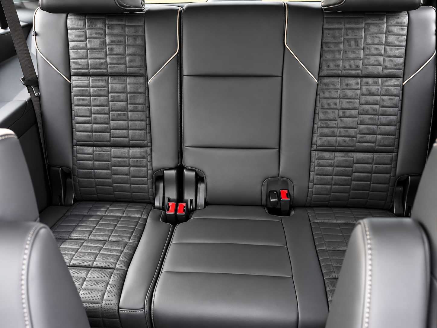 Used 2026 Cadillac Escalade Platinum Sport w/ LPO, ONYX Package AWD/4WD image 8