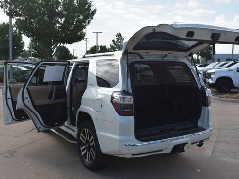 Used 2018 Toyota 4Runner Limited RWD image 16
