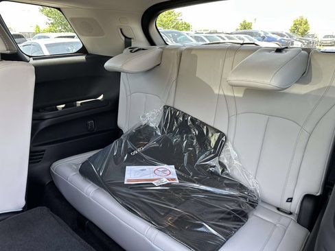New 2027 INFINITI QX60 Luxe w/ Cargo Package AWD/4WD image 18