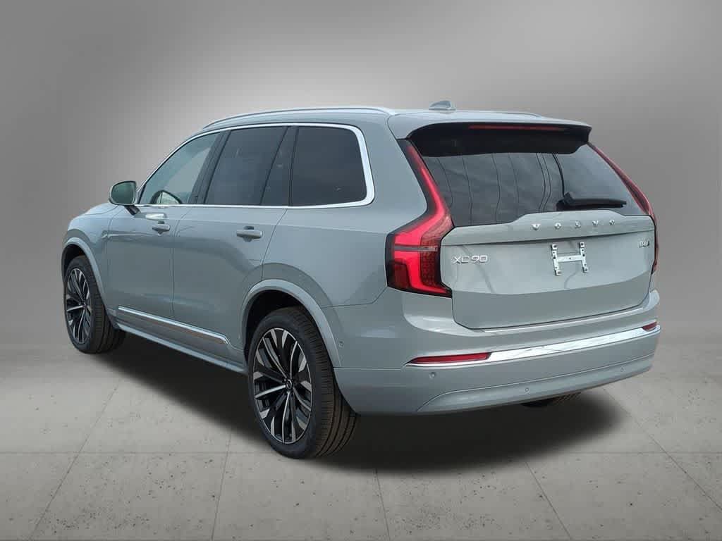 Used 2026 Volvo XC90 B6 Plus w/ Protection Package Premier AWD/4WD image 4