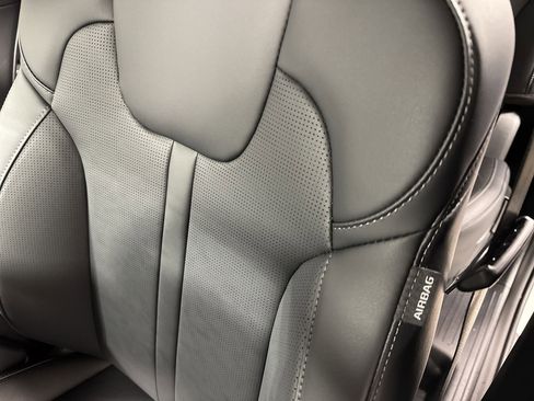 New 2026 Kia Sorento EX image 18