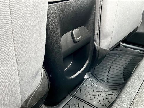 Used 2020 Chevrolet Colorado W/T w/ WT Convenience Package image 12