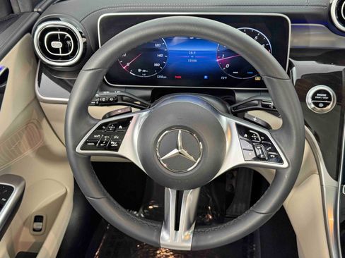 Used 2023 Mercedes-Benz GLC 300 4MATIC w/ Driver Assistance Package image 22