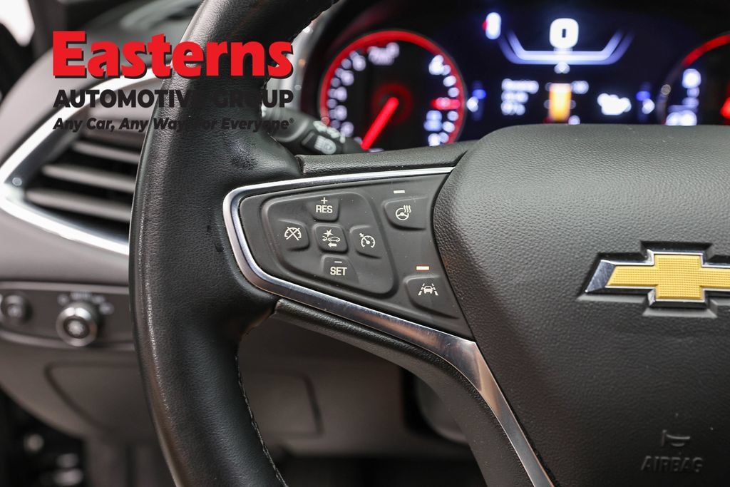 Used 2024 Chevrolet Malibu LT FWD image 17