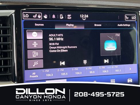 Used 2022 Chrysler Pacifica Touring-L FWD image 22