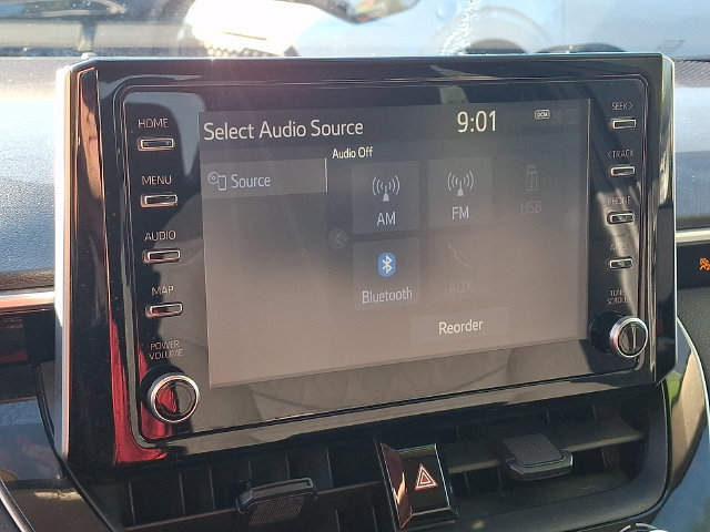 Used 2020 Toyota Corolla LE FWD image 16
