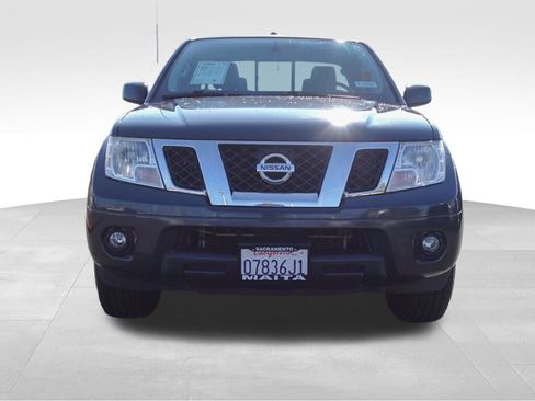 Used 2013 Nissan Frontier SV w/ SV Value Truck Pkg image 9