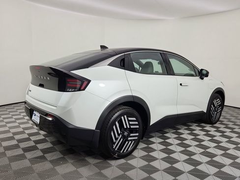 New 2026 Nissan Leaf SV+ w/ Illuminated Package image 5