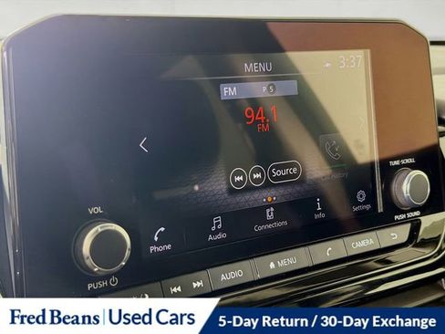 Used 2023 Nissan Pathfinder SV w/ SV Premium Package AWD/4WD image 16