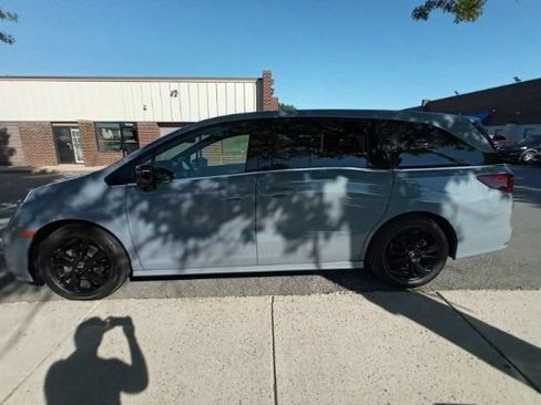 Used 2023 Honda Odyssey Sport image 8