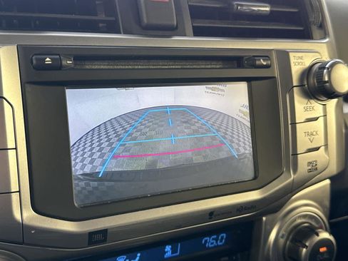 Used 2015 Toyota 4Runner Limited image 18