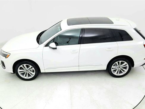 Used 2025 Audi Q7 3.0T Premium Plus AWD/4WD image 14