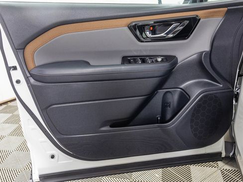 Used 2026 Subaru Forester Sport image 34