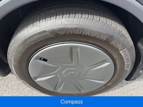 Used 2026 Tesla Model Y 2WD image 13