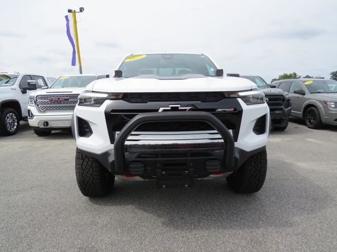 Used 2025 Chevrolet Colorado ZR2 w/ Off-Road Front Bumper Package image 12