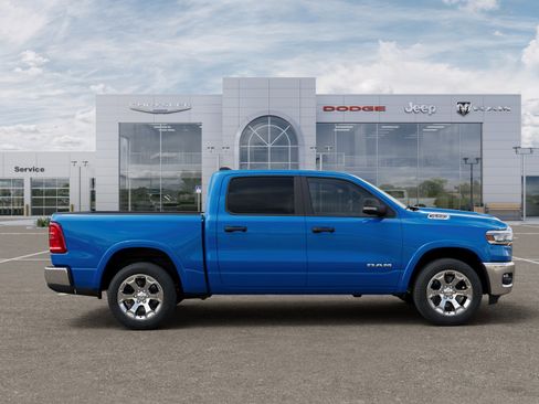 New 2026 RAM 1500 4x4 Crew Cab image 21