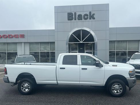 New 2026 RAM 2500 Tradesman image 3
