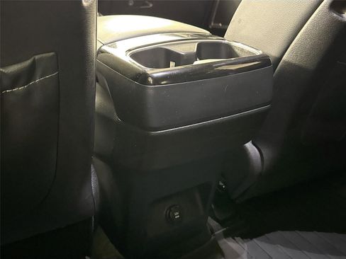 Used 2022 Kia Telluride EX w/ EX Premium Package image 36