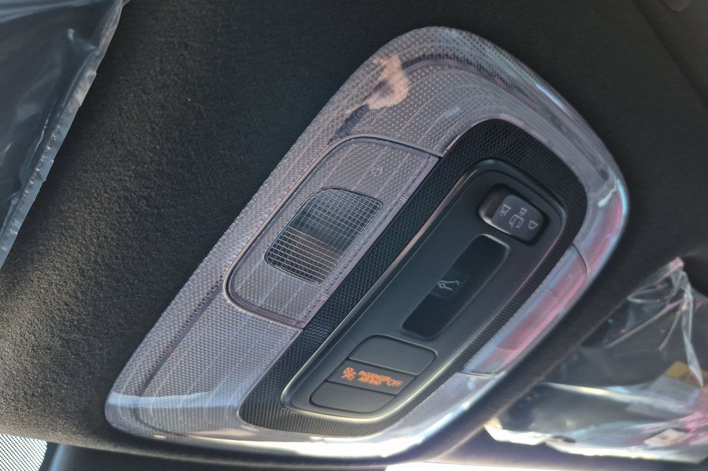 New 2026 Hyundai Elantra SEL Sport FWD image 32