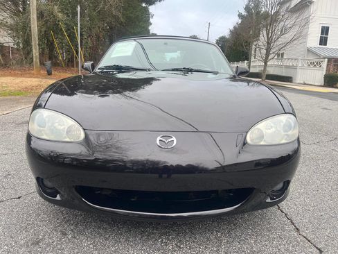 Used 2004 MAZDA MX-5 Miata image 6