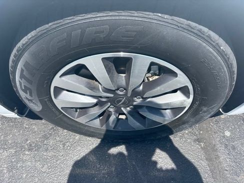 Used 2022 Chrysler Pacifica Touring-L FWD image 26