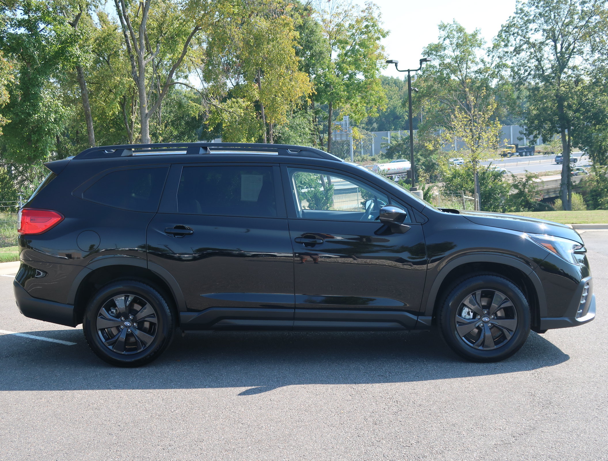 Certified 2026 Subaru Ascent Premium w/ Popular Package #2 AWD/4WD image 9