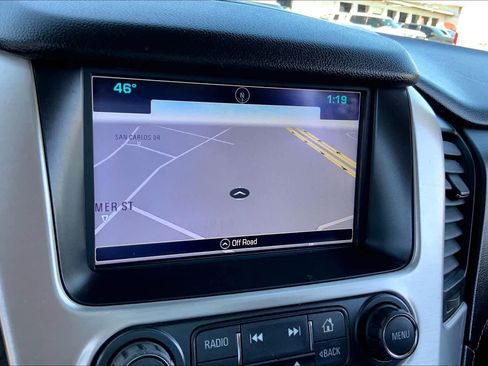 Used 2018 GMC Yukon SLT w/ Premium Edition image 32