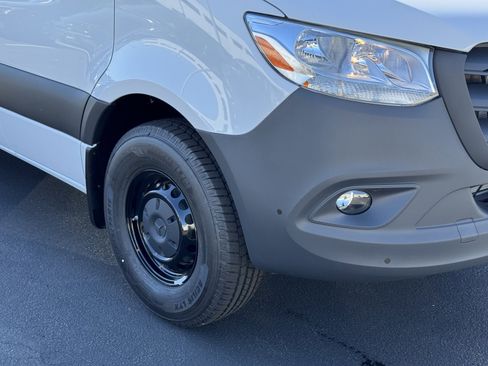New 2025 Mercedes-Benz Sprinter 2500 image 4