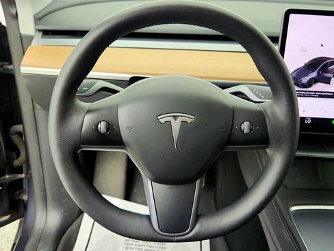 Used 2023 Tesla Model Y Long Range AWD/4WD image 13