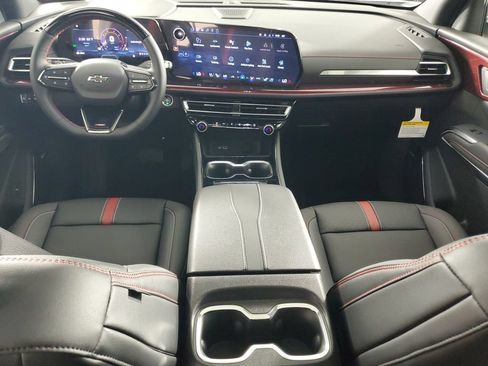 New 2026 Chevrolet Traverse RS w/ LPO, Floor Liner Package FWD image 18